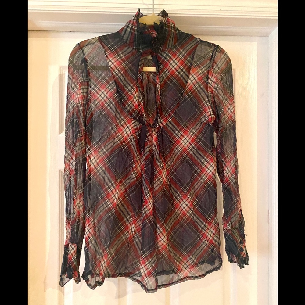 BEAUTIFUL LONG SLEEVES BLOUSE